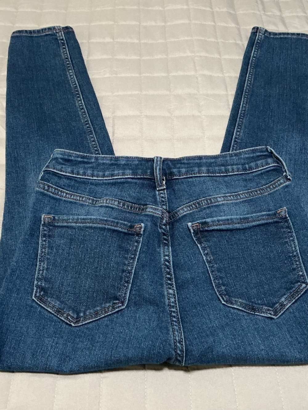 Old Navy Rockstar Super Skinny Jeans - 8